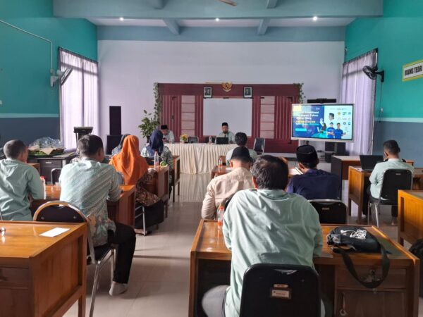 Rapat Koordinasi Awal Tahun, SMK Islamic Qon Kuatkan Tekad Mendidik Lebih Baik