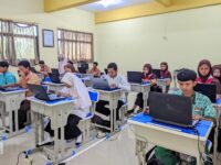 Petakan Potensi Sejak Dini, SMK Islamic Qon Gelar Tes SPMB Tahap I Bagi Puluhan Calon Murid Baru